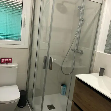Apartamento àtico Lumineux à 10 Min Du Centre L'Hospitalet de Llobregat