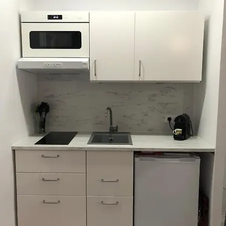 àtico Lumineux à 10 Min Du Centre Apartamento *